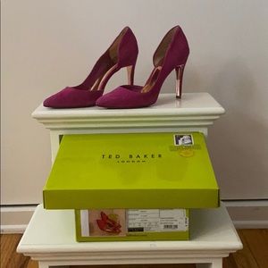 TedBaker fuchsia pink d’Orsay style suede 4”heels
